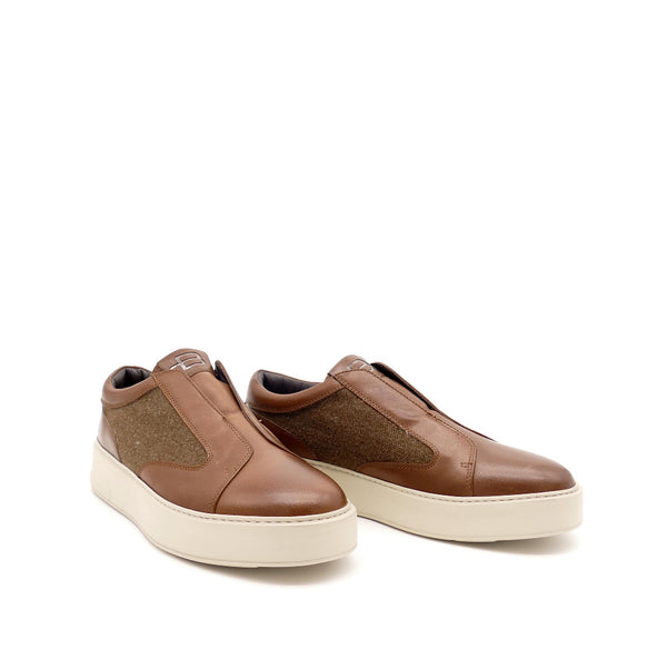 Sneaker, hellbraun