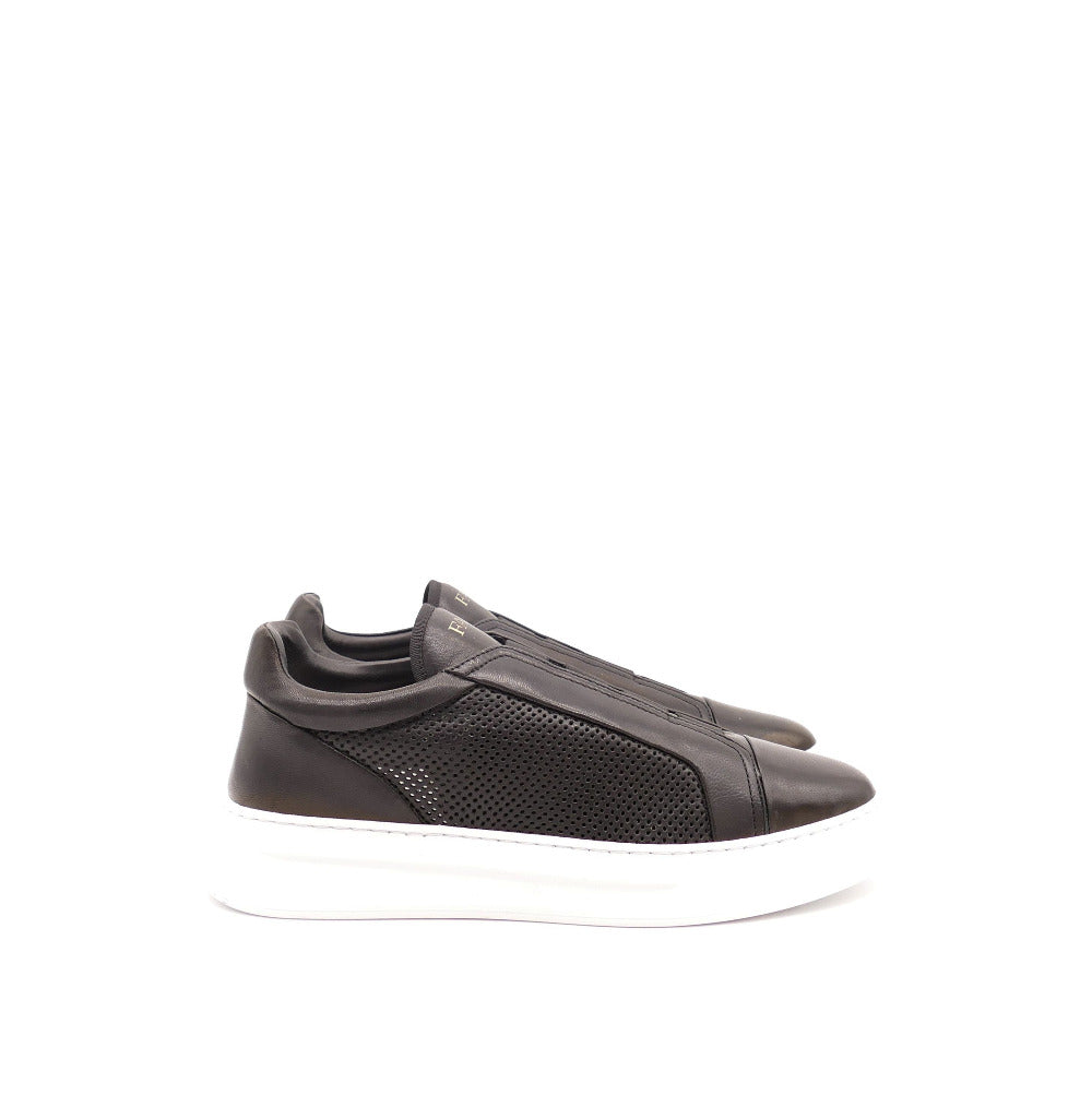 Sneaker, schwarz