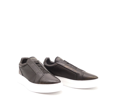 Sneaker, schwarz