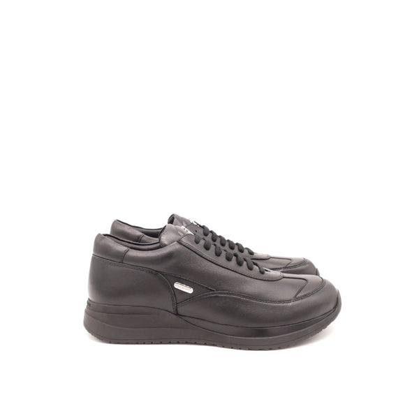 Sneaker, schwarz