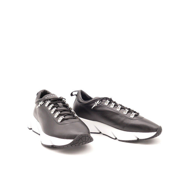 Sneaker, schwarz