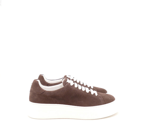 Sneaker, braun