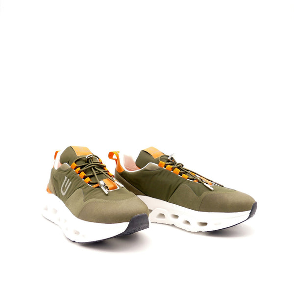 Sneaker, military